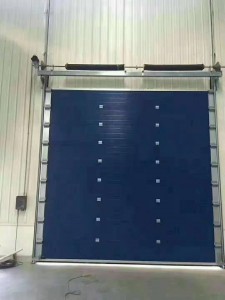 The fast rolling door 