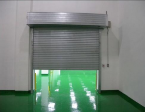 Rigid fast door